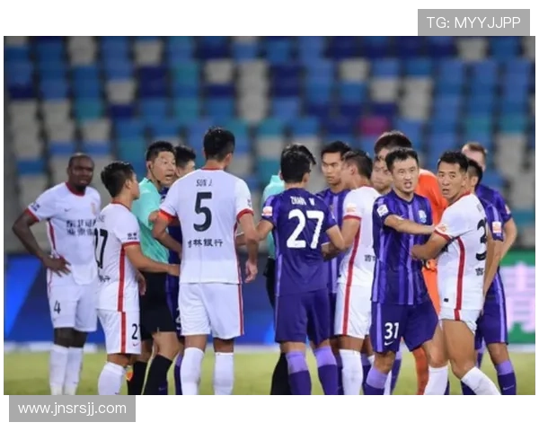 津门虎队在比赛末段连入两球顽强逼平长春亚泰战成2比2